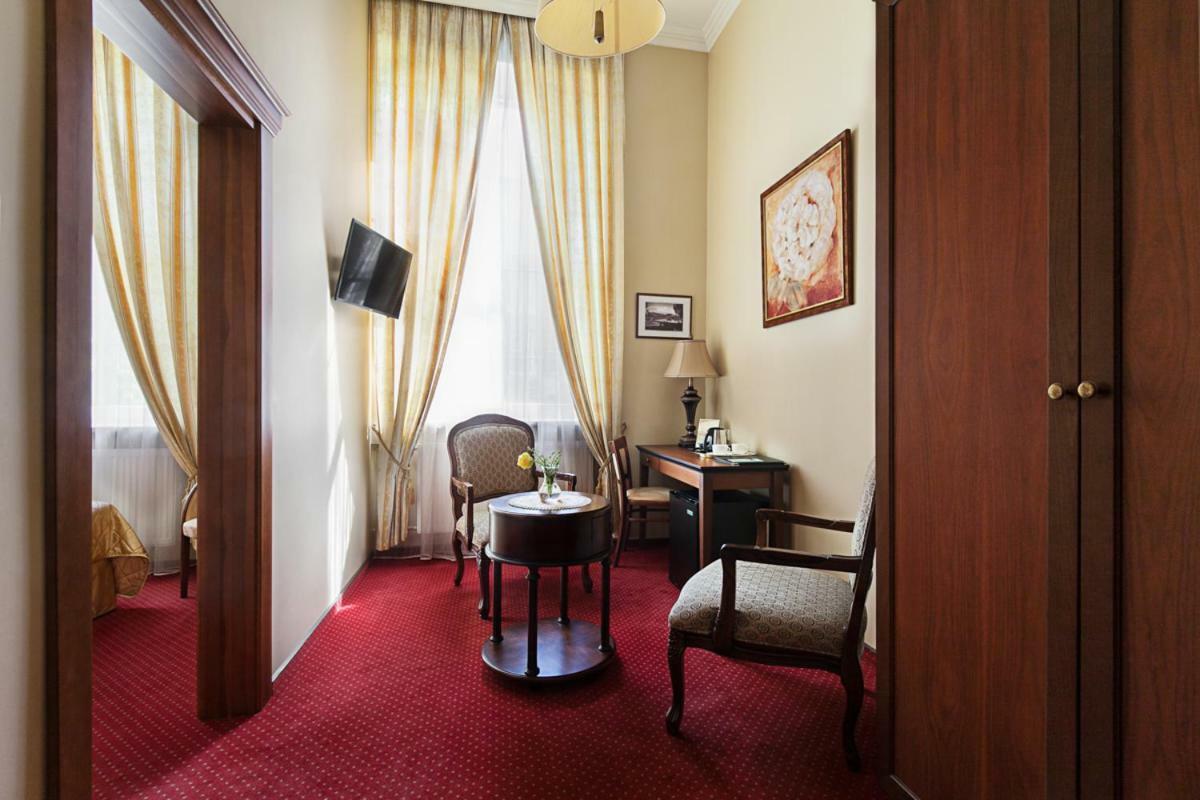 Hotel Conviva Panevėžys Esterno foto